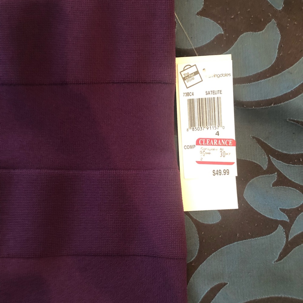 Fitted skirt. New with tags